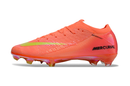 Chuteira Nike Mercurial Air Zoom Vapor 16 Edição EspecialElite Cosmic 2 FG em cor laranja vibrante.
