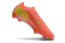 Chuteira Nike Mercurial Air Zoom Vapor 16 Edição EspecialElite Cosmic 2 FG em laranja e amarelo