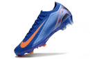 Chuteira Nike Mercurial Air Zoom Vapor 16 Elite FG Azul e Laranja em detalhe lateral.