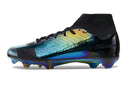 Chuteira Nike Mercurial Superfly 10 Edição Especial Cosmic FG lateral com design iridescente e estrutura leve.