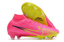 Chuteira Nike Mercurial superfly 9 Air Zoom Ultra FG Rosa e Verde em destaque com design vibrante.