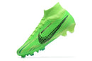 Chuteira Nike Mercurial superfly 9 Air Zoom Ultra FG Verde em destaque, ideal para velocidade e controle no futebol.
