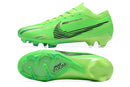 Chuteira Nike Mercurial Vapor 15 Air Zoom FG Verde "SPEED 8" vista lateral e inferior mostrando design e tecnologia.