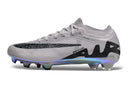 Chuteira Nike Mercurial Vapor 15 Air Zoom Ultra FG Prata e Preta vista lateral em fundo branco