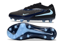 Chuteira Nike Phantom 6 Elite AG Preta - Shadow Pack com design avançado e sola para campos sintéticos.