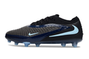 Chuteira Nike Phantom 6 Elite AG Preta - Shadow Pack com design sofisticado e tecnologia AG para performance em gramados sintéticos.