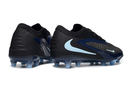 Chuteira Nike Phantom 6 Elite AG Preta - Shadow Pack com design discreto e tecnologia para campos sintéticos.