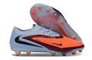 Chuteira Nike Phantom 6 Elite AG Vermelha e Azul - Scarry Good Pack em detalhe, modelo leve e inovador.