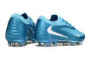 Chuteira Nike Phantom 6 Elite FG - Azul vista traseira mostrando design aerodinâmico e tecnologia avançada