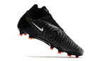Chuteira Nike Phantom GX Elite FG Preta - Entrega Imediata em ângulo lateral, com design moderno e cores vibrantes.