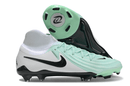 Chuteira Nike Phantom Luna Elite NU FG Branca, Verde e Preto com detalhe em verde e preto.
