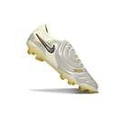 Chuteira Nike Tiempo 10 Elite FG Prateada em destaque, design moderno e sofisticado para futebol.