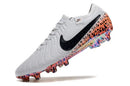 Chuteira Nike Tiempo Legend 10 FG - Laranja e Branco - Pack  Eletric em destaque com design vibrante.
