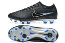 Chuteira Nike Tiempo Legend 10 FG - Preta e Azul - Pack Shadow, vista lateral ebaixo da sola.