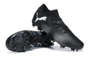 Chuteira Puma Future 7 FG Preta com design elegante para desempenho em campo.