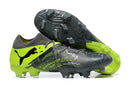 Chuteira Puma Future 7 FG "Rush Pack" com design inovador e sola FG para desempenho em campo.