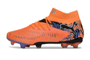 Chuteira Puma Future 8 FG - Laranjada e Roxo com design moderno e inovador para futebol.
