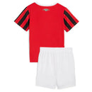 Conjunto Infantil AC Milan Home 24/25, camiseta vermelha com detalhes em preto e shorts brancos.