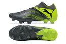 Chuteira Puma Future 7 FG "Rush Pack" com design inovador e sola FG para excelente desempenho em campo.