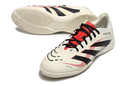 Chuteira Futsal Adidas Predator Elite Fold-Over Tongue IC bege com solado em borracha e design moderno.