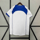 Camisa retro Inter de Milão 04/05, parte de trás em branco e azul, estilo clássico para torcedores.