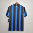 Camisa de futebol Inter de Milão Home 10/11 Retro, vista traseira, com listras em azul e preto.
