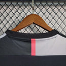 Camisolas Juventus Home 19/20 Retro, detalhe da gola e costura na parte de trás da camiseta