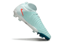 Nike Phantom Luna Elite FG - Branca e azul - Pack Mad Energy em destaque, mostrando design e textura inovadora.