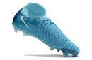 Nike Phantom Luna Elite NU FG Azul "Mad Ambition Pack" em azul claro com design inovador e tração excepcional.