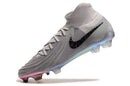 Nike Phantom Luna Elite NU FG Cinza com tecnologia Phantom Sense e design moderno.