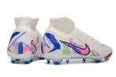 Nike Phantom Luna Elite NU FG "Rainbow Pack" com design vibrante e tecnologia Phantom Sense para controle superior.