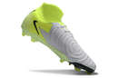 Nike Phantom Luna Elite NU FG Verde e Cinza - Chuteira de futebol com design inovador e cores marcantes.